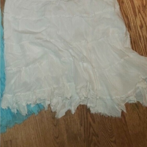 White Tiered Mini Skirt for Cocktail Events - Picture 6 of 10